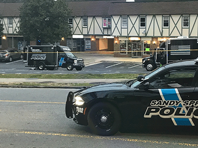 Policía mata a hombre que presuntamente portaba un cuchillo al norte de Atlanta