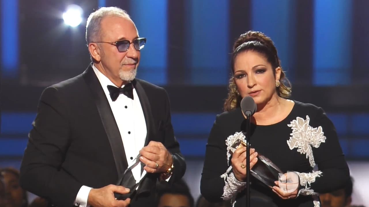<h2 class="cms-H2-H2">Emilio y Gloria Estefan, Premio Lo Nuestro a la Excelencia 2018</h2>
<br>En la trigésima gala de Premio Lo Nuestro
<b> </b>celebrada en el 2018 se vivió una edición especial, en esta ocasión fueron homenajeados 
<b>Emilio y Gloria Estefan</b>, quienes en los 90 recibieron el Premio Lo Nuestro a la Excelencia.