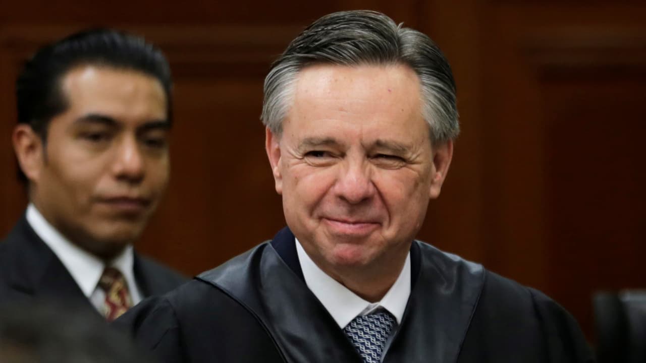 Fiscalía mexicana investiga por lavado de dinero a un exministro de la Suprema Corte
