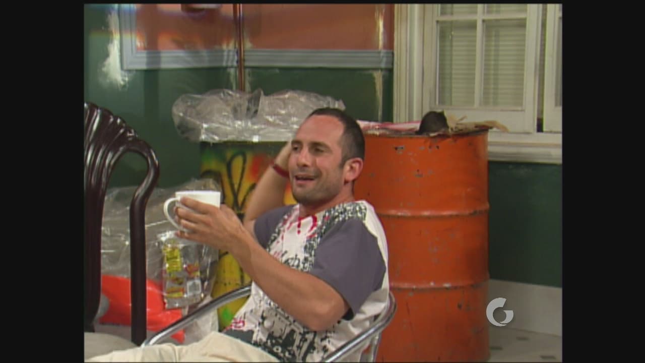 Y sí lo piensan bien, quizá su relación con Luis sea la más estable en su vida aunque sólo sean amigos.