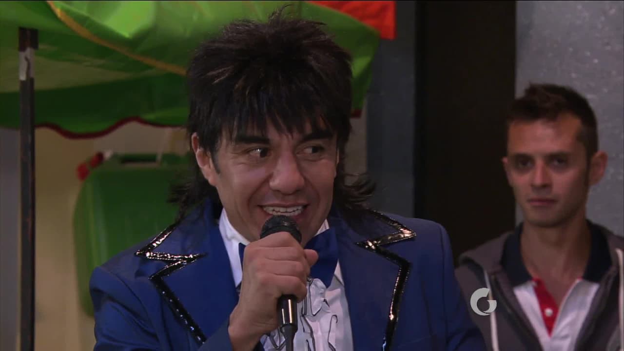 Pero ninguna mujer ha podido atraparlo, ni siquiera su antigüo amor: La Nacaranda.