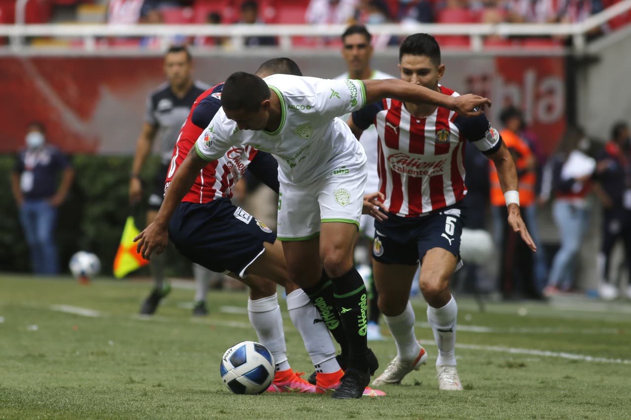 Bravos salió determinado a ganar el encuentro desde el principio, pero un gol de José Godínez al minuto 89 les roba el triunfo y terminan empatando 2-2 con Chivas.