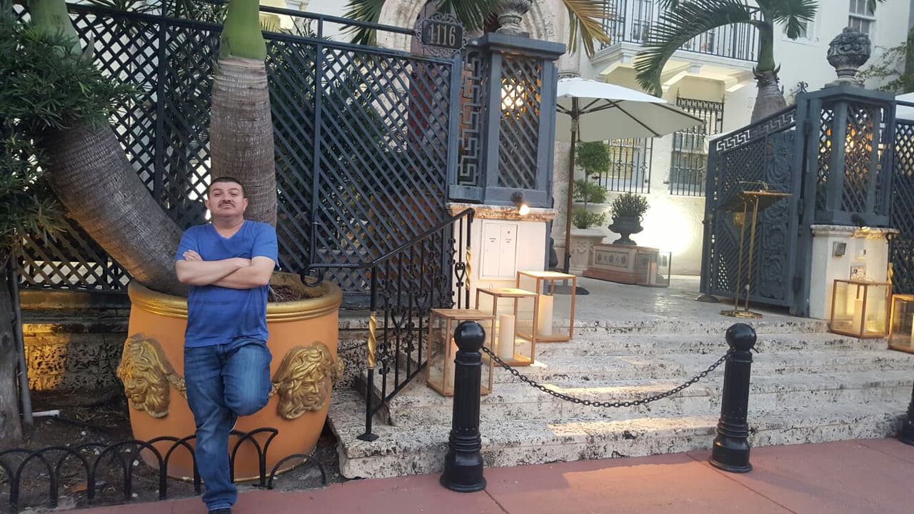 Se le conoce como The Villa Casa Casuariana.