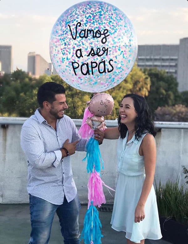 Parece que se pusieron de acuerdo, y es que la hermana menor de 
<b>Andrea, Fátima Torre</b> también se convirtió en madre hace poco.