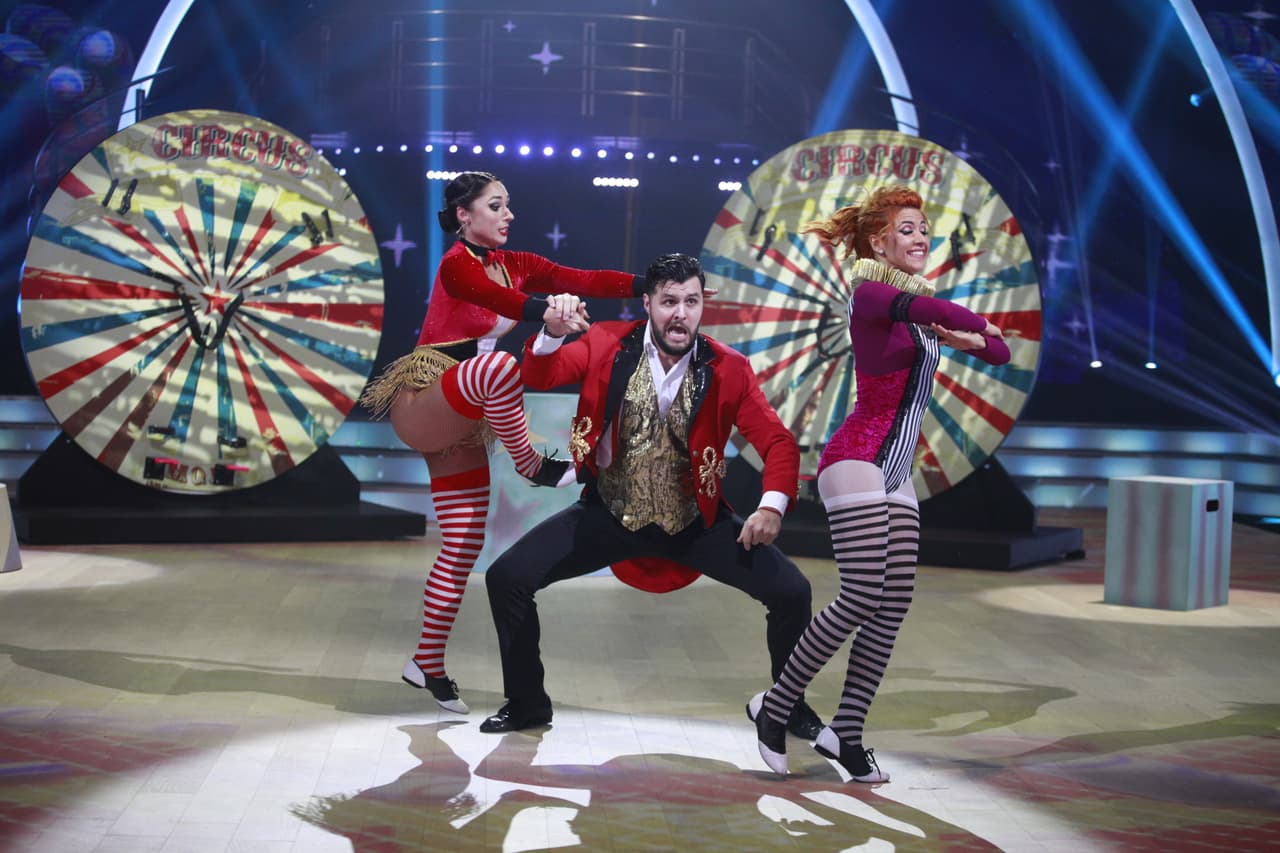 Para el baile, Paul debió realizar flexiones en las rodillas y otros pasos complicados. Casi todo el peso de su cuerpo estuvo puesto en las piernas. Y sí, en los tobillos.