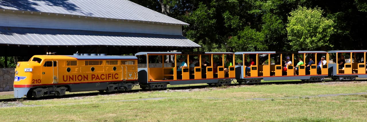 El zoológico también informó que tienen planes para un tercer tren nuevo que será muy distinto de los dos nuevos trenes que ahora están en funcionamiento.