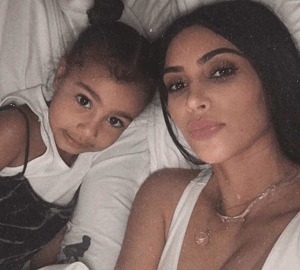 Kim ha compartido en sus redes sociales imágenes de sus pequeños, como North.