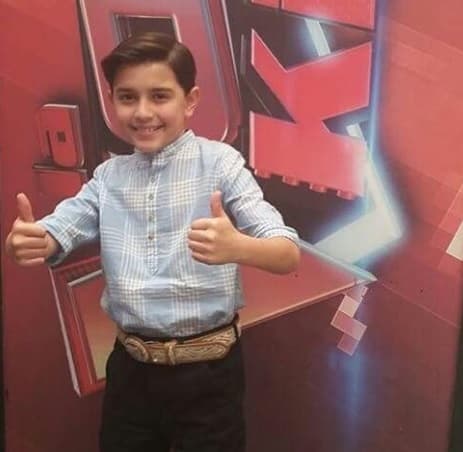 Luis Ángel es originario de San Francisco del Rincón, Guanajuato, y a los 12 años participó en La Voz Kids México, gracias a ello fue que Pixar lo contactó para que audicionara para 'Coco'.