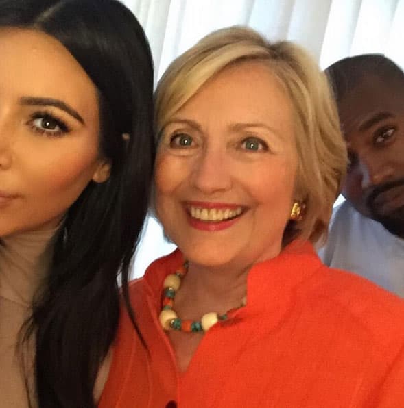 Se sabe la inclinación que las empresarias tienen sobre la 
<b>ideología del partido Demócrata</b>, incluso, Kim apoyó a Hillary Clinton en la campaña de 2016.
<br>