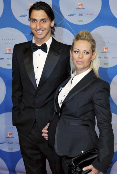 Helena Seger es una hermosa mujer que es gerente de marketing de la empresas 'Swatch' y 'FlyMe'. Ella es la pareja del delantero Zlatan Ibrahimović y tiene dos hijos con él.