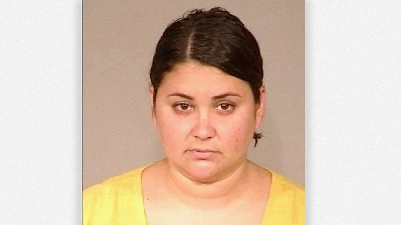 Maestra es declarada culpable de practicar sexo oral a un estudiante de 14 años