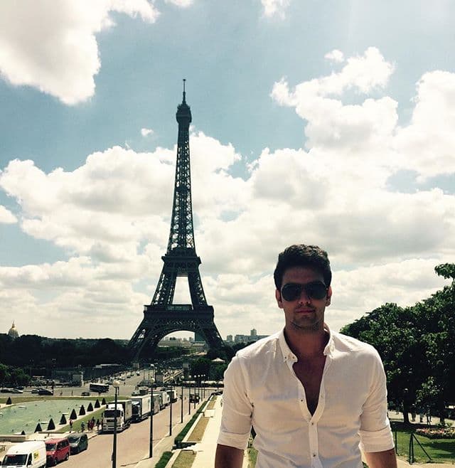 Simón tiene cerca de 20,000 seguidores en Instagram que no dejan de comentar las imágenes que publica.