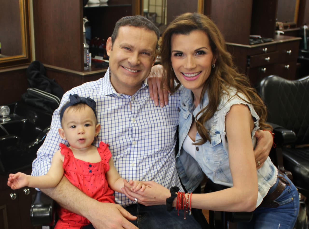 En 2018 el conductor de Despierta América y su esposa Cristina Bernal le dieron un hermanito a su pequeña hija Michelle.