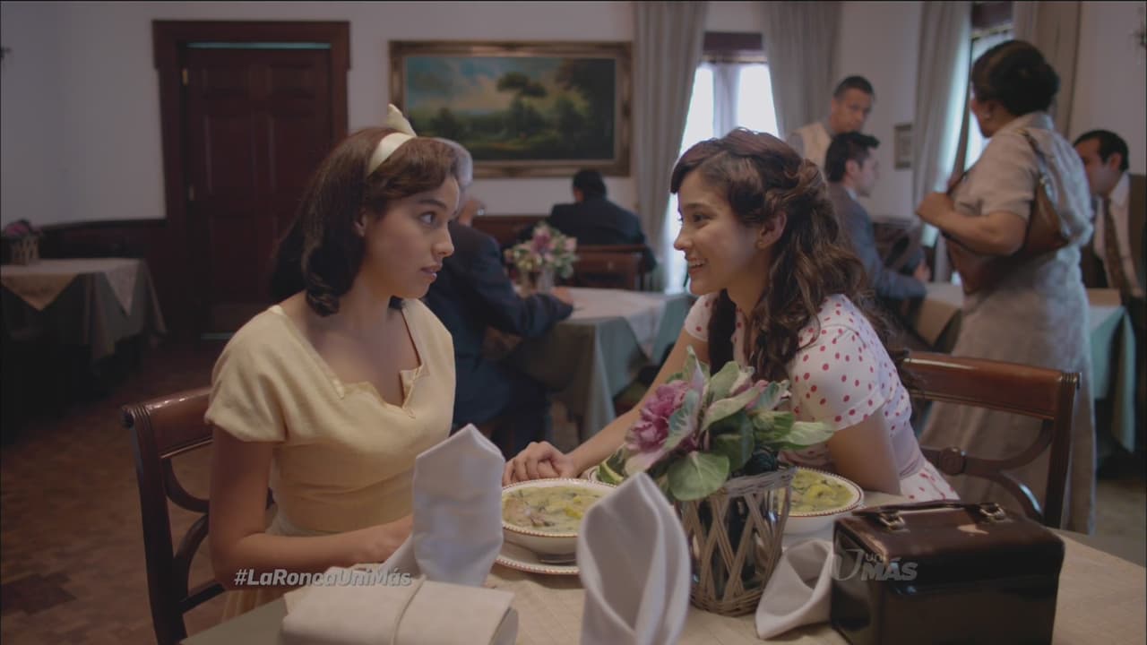 Helenita intenta hablar con Cecilia del amor que siente por su padre.