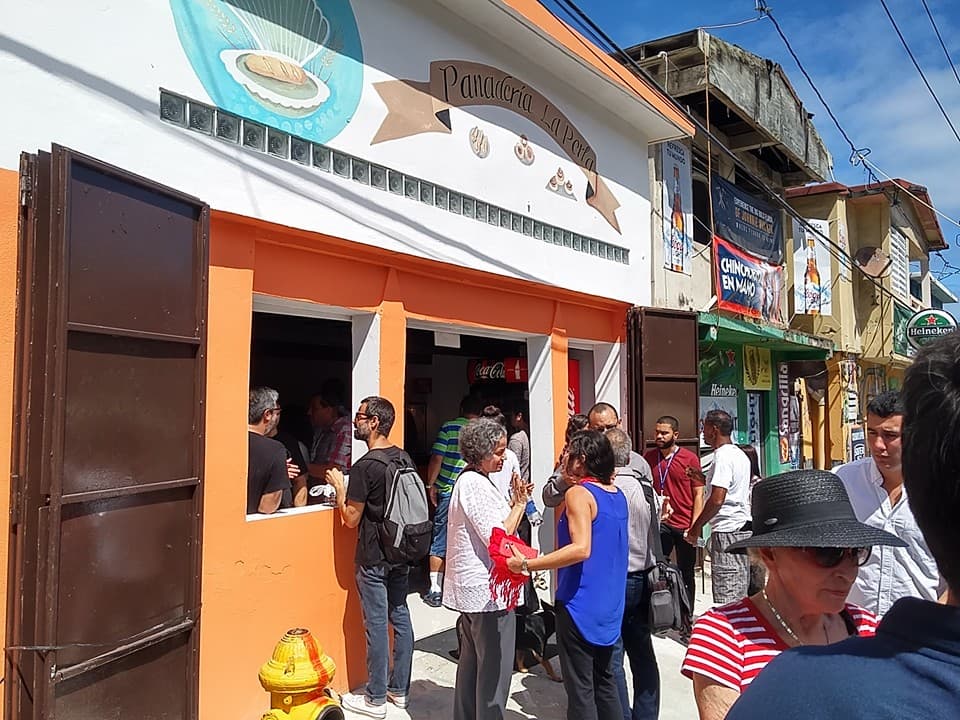 Comunidad La Perla estrena su panadería