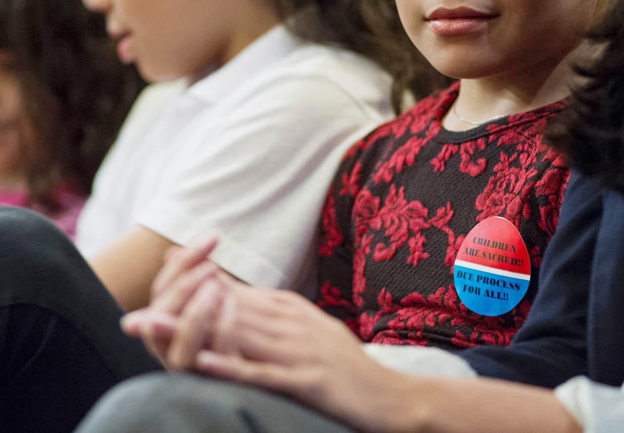 Respaldan decisión judicial que da plazo al gobierno de Trump para que libere a niños indocumentados en cárceles de ICE