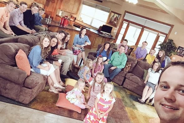 Josh Duggar, el hijo mayor de Jim Bob y Michelle Duggar está siendo acusado de ofensas sexuales.