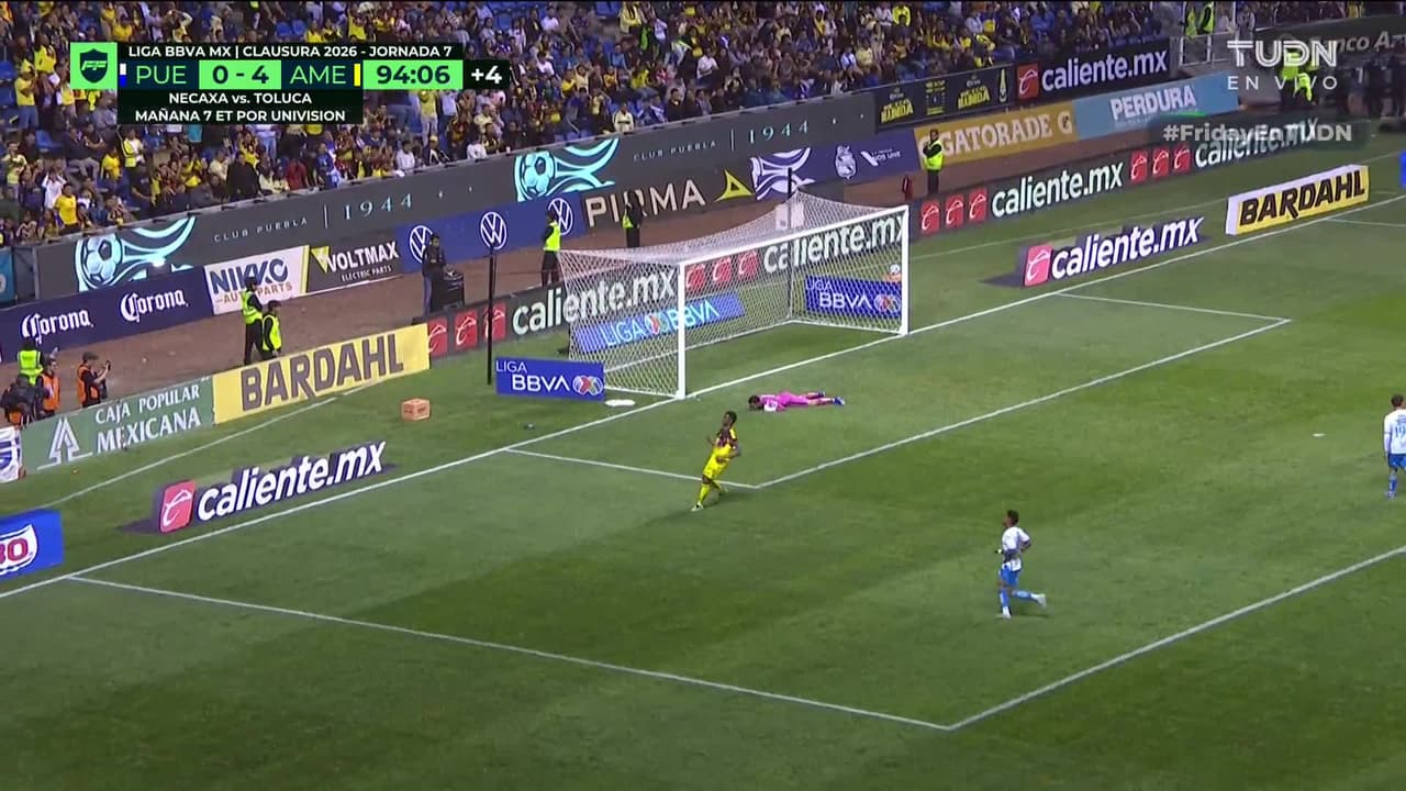 ¡TIRO ATAJADO! disparo por Patricio Salas.