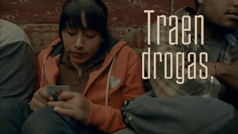 Los insultos que profirió el candidato republicano se mostraron sobre las escenas de la película