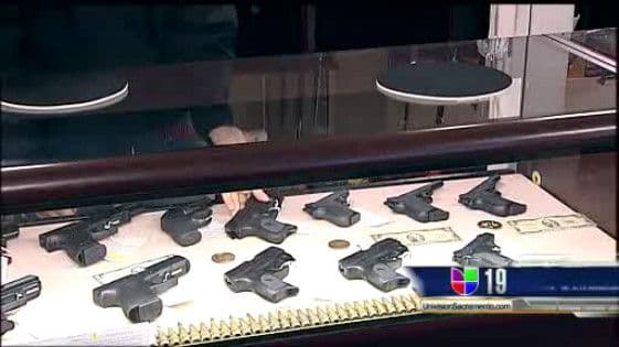 Según el National Instant Criminal Background Check System (NICS), dependiente de la Oficina Federal de Investigaciones (FBI), entre el 30 de noviembre de 1988 y el 30 de noviembre de 2012 esa dependencia llevó a cabo 16.808,538 verificaciones de antecedentes de individuos que desean portar un arma de fuego. Ver toda la información