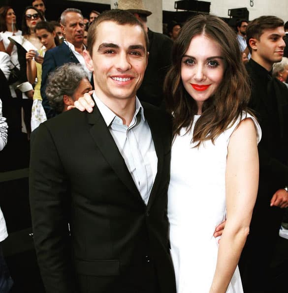 Dave Franco y Alison Brie se han comprometido
