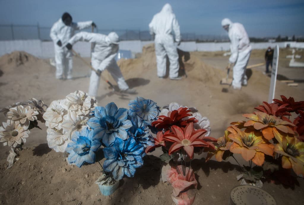 El estado ha registrado más de 1,200,000 contagios y al menos 23,000 muertes. Los latinos son la mayoría de los fallecidos: alrededor de un 52%, cuando representan el 40% de la población en Texas.