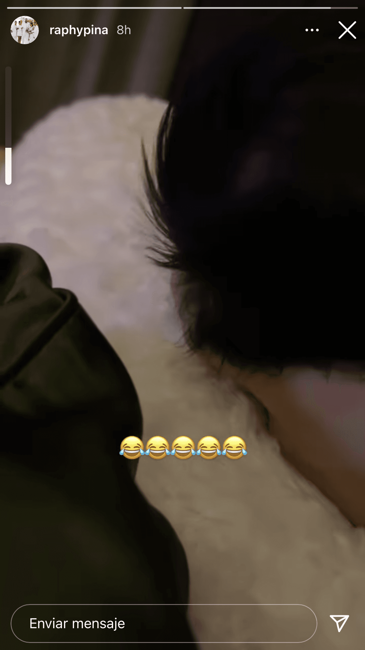 Pero el 'break' no le duró por mucho tiempo, pues por la noche del lunes compartió un breve clip en sus historias de Instagram, en donde se alcanza a ver la cabecita de su hija mientras se escucha su llanto.
<br>