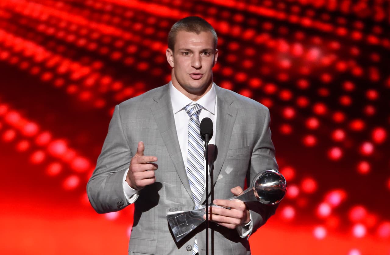Rob Gronkowski: La verdad solo he leído alrededor del 80% de mi libro