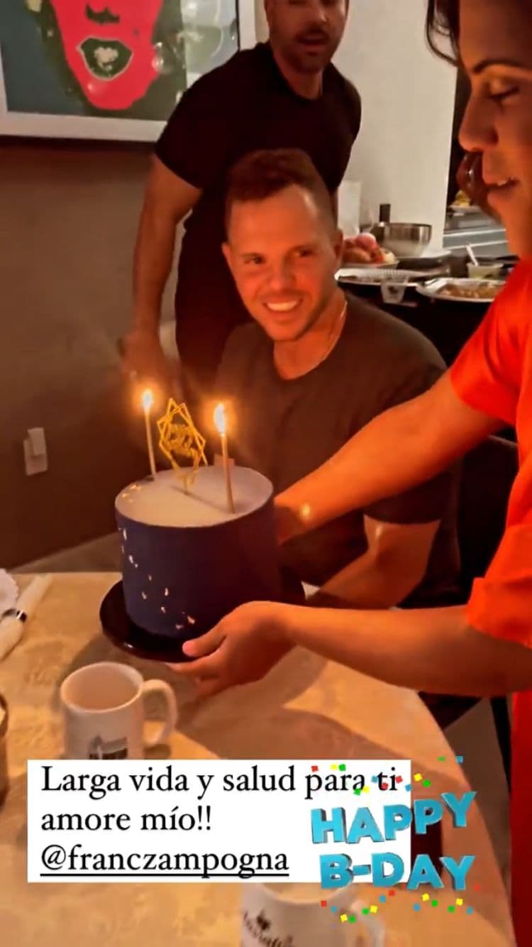 Francisca compartió un video del momento en el que ella y sus acompañantes le cantaron el tradicional 'Happy Birthday'.