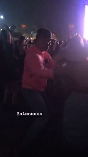 Alejandro Nones fue otro de los asistentes a este evento de primavera y así lo evidenció su amigo José María Torre.