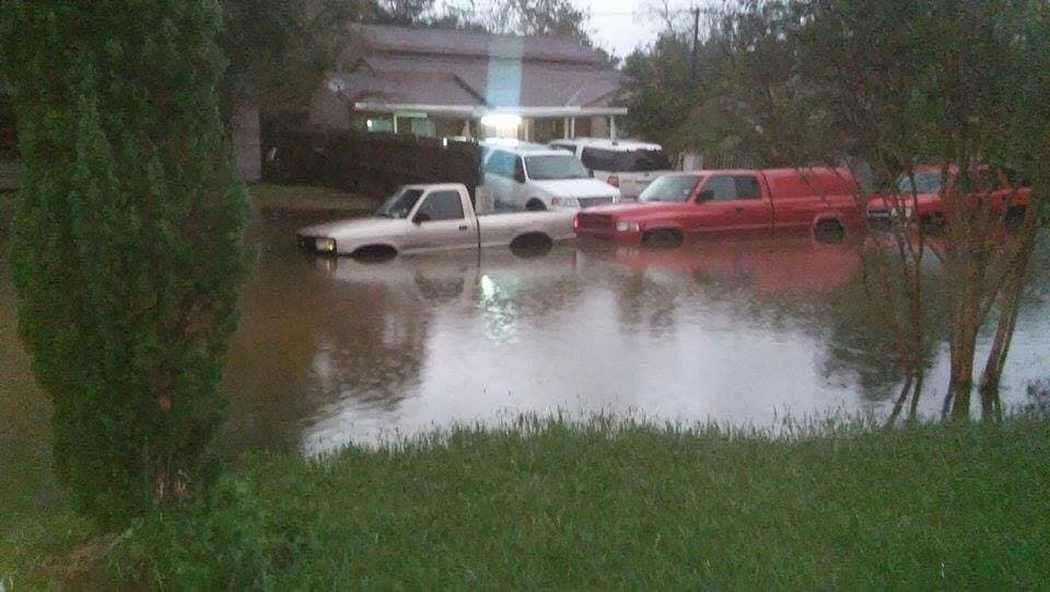 Destrozos e inundaciones causados por el mal tiempo en Houston.