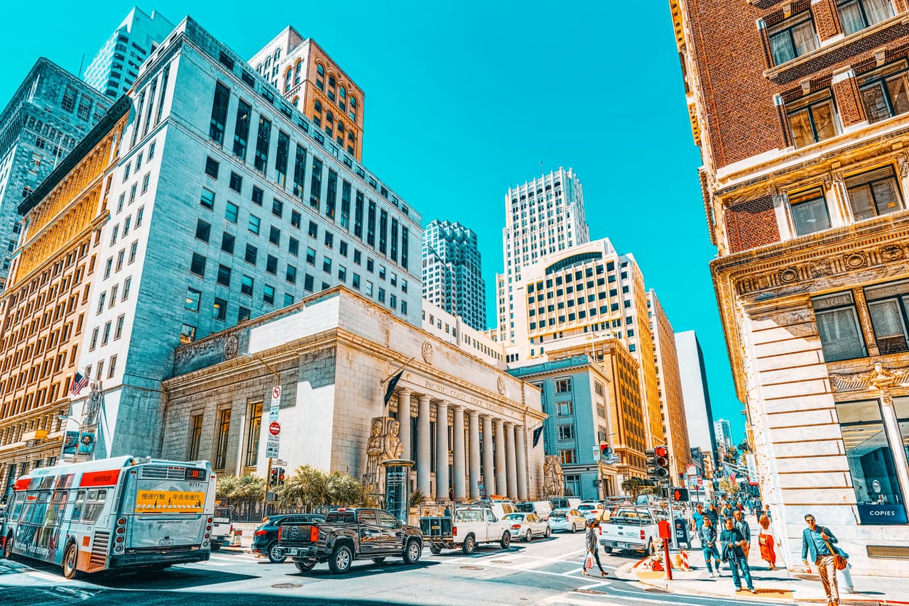 <b>Puesto 15: San Francisco, California. 60.14 puntos.</b> En el área socioeconómica, el estudio investigó el acceso y costo de la vivienda, el dinero que se destina anualmente a transporte y la seguridad personal.