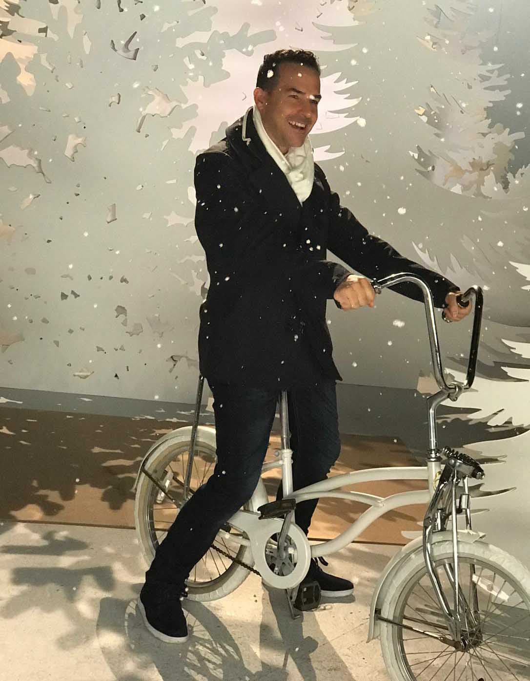 Carlos Calderón se integró este año a Despierta América y no ha dejado de divertirnos con sus ocurrencias y hasta en cobertura internacional lo vimos durante la Copa Mundial de Rusia 2018.