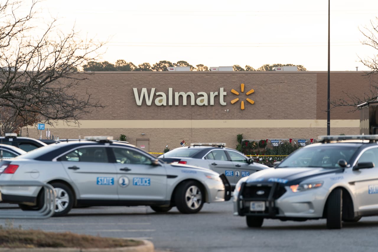 El atacante del Walmart de Virginia era un empleado y murió al dispararse a sí mismo