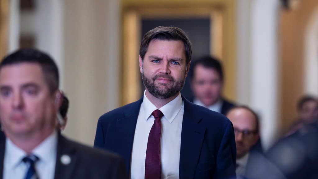 ¿Dónde está JD Vance? El vicepresidente electo no aparece en el círculo cercano de Trump tras el triunfo