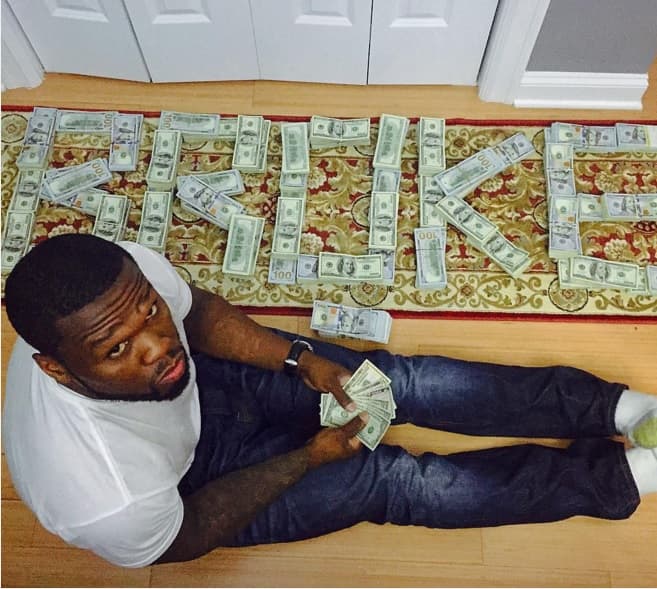 El actor logró salir de la bancarrota el año pasado, a un año y medio de acudir a los tribunales en el 2015 para solicitar ayuda con sus deudas. Fotos como esta le acarrearon problemas.