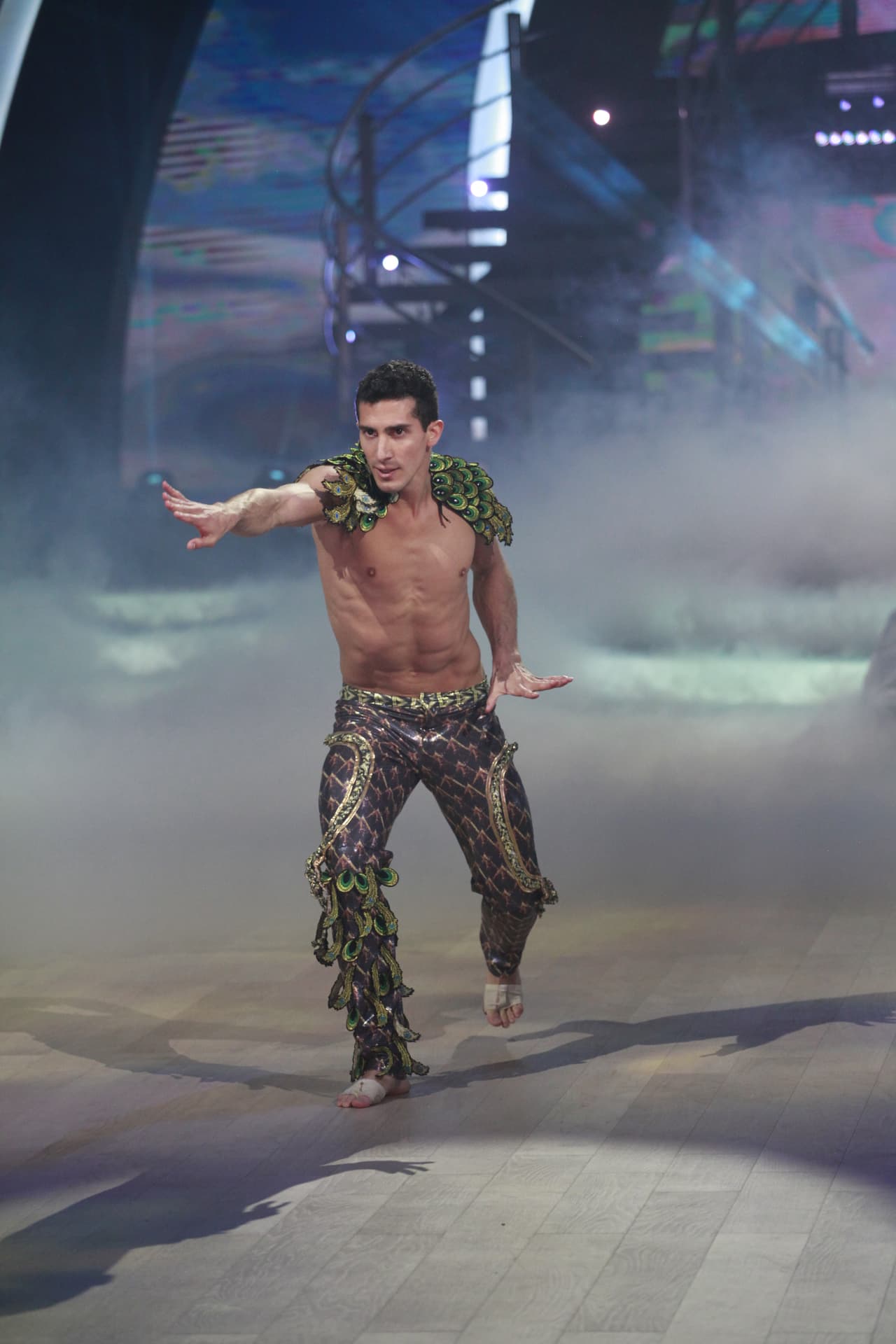 En esta ocasión bailó 'Vuela, vuela' y los jueces lo salvaron.