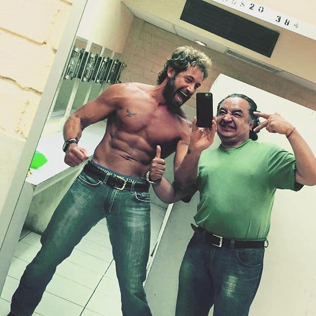 ¡Uyyyy! Y qué decir de ese cuerpo, ¡papacito! ¿O no chicas?