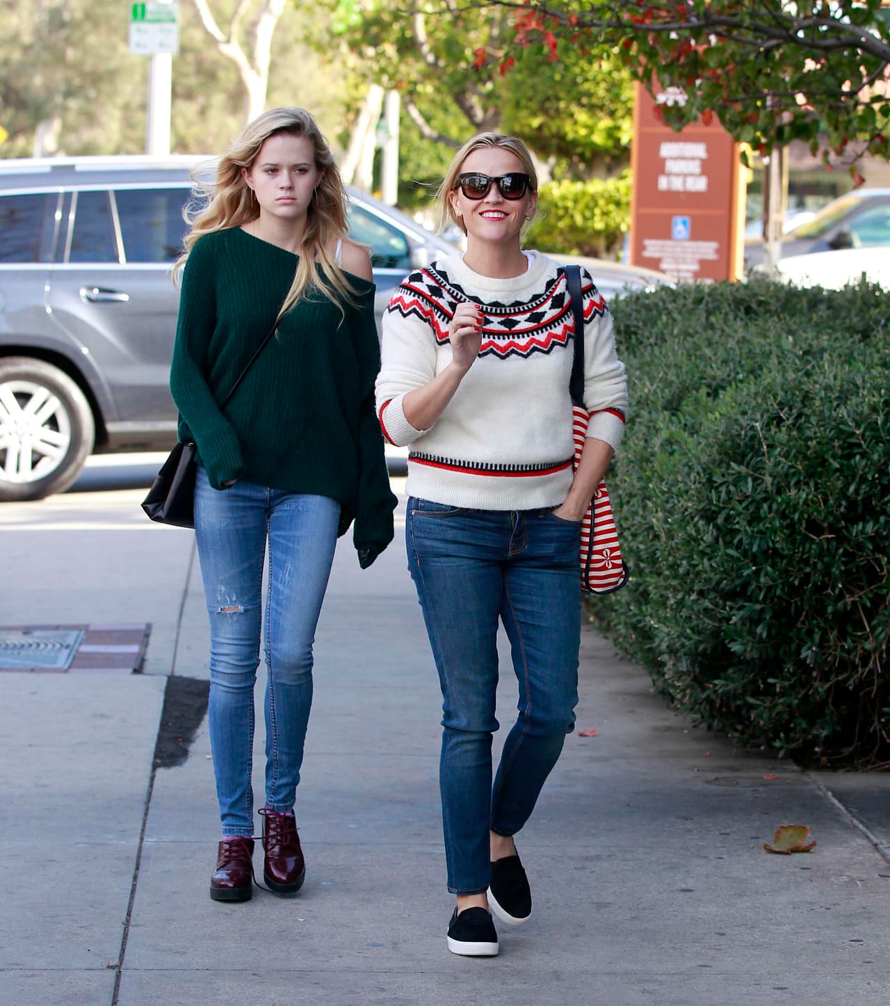 Nos encantaría ver si Ava actúa tan bien como la protagonista de Legally Blonde.