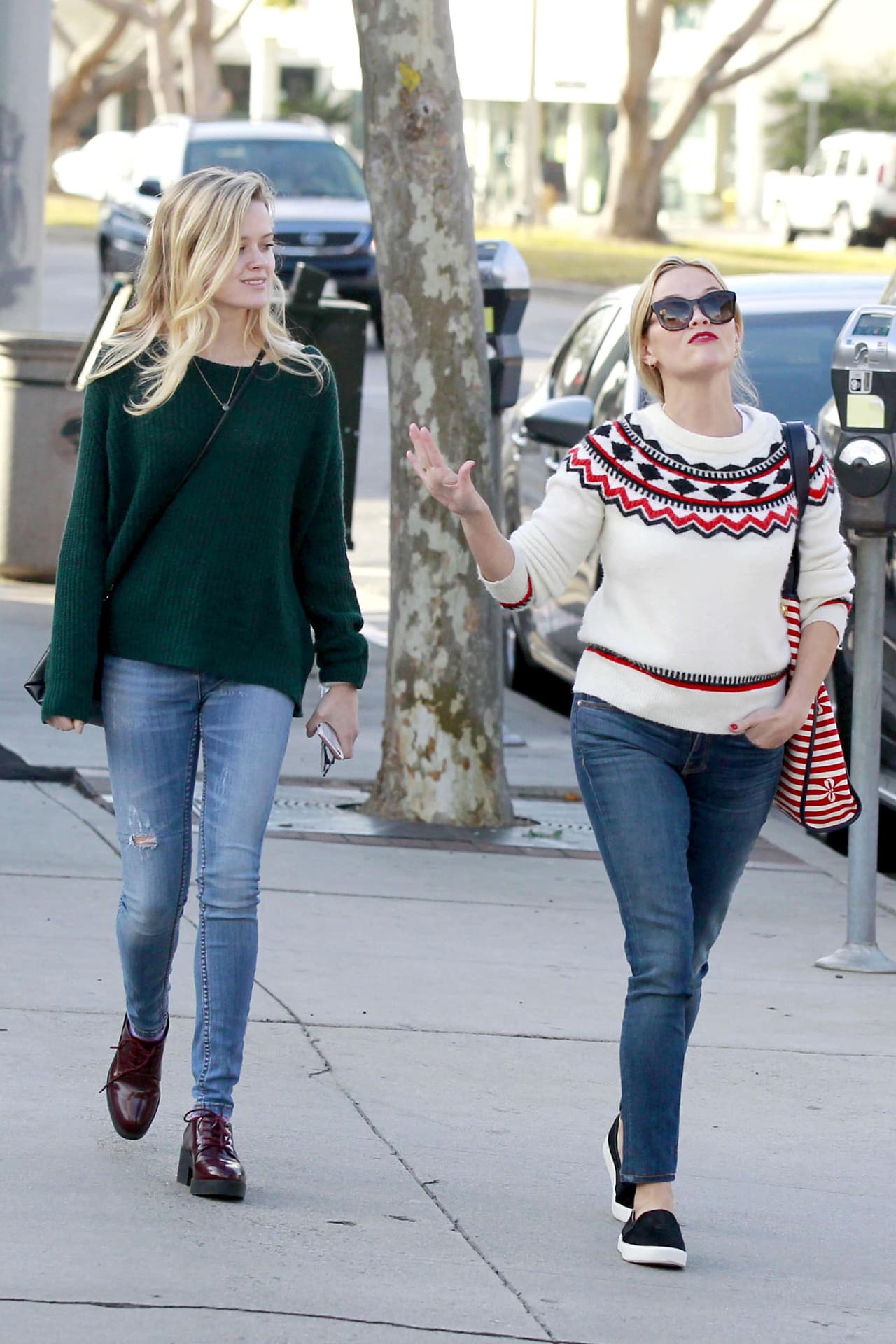 Reese tuvo a Ava cuando tenía 23 y hace poco subió una imagen celebrando sus 16 años.