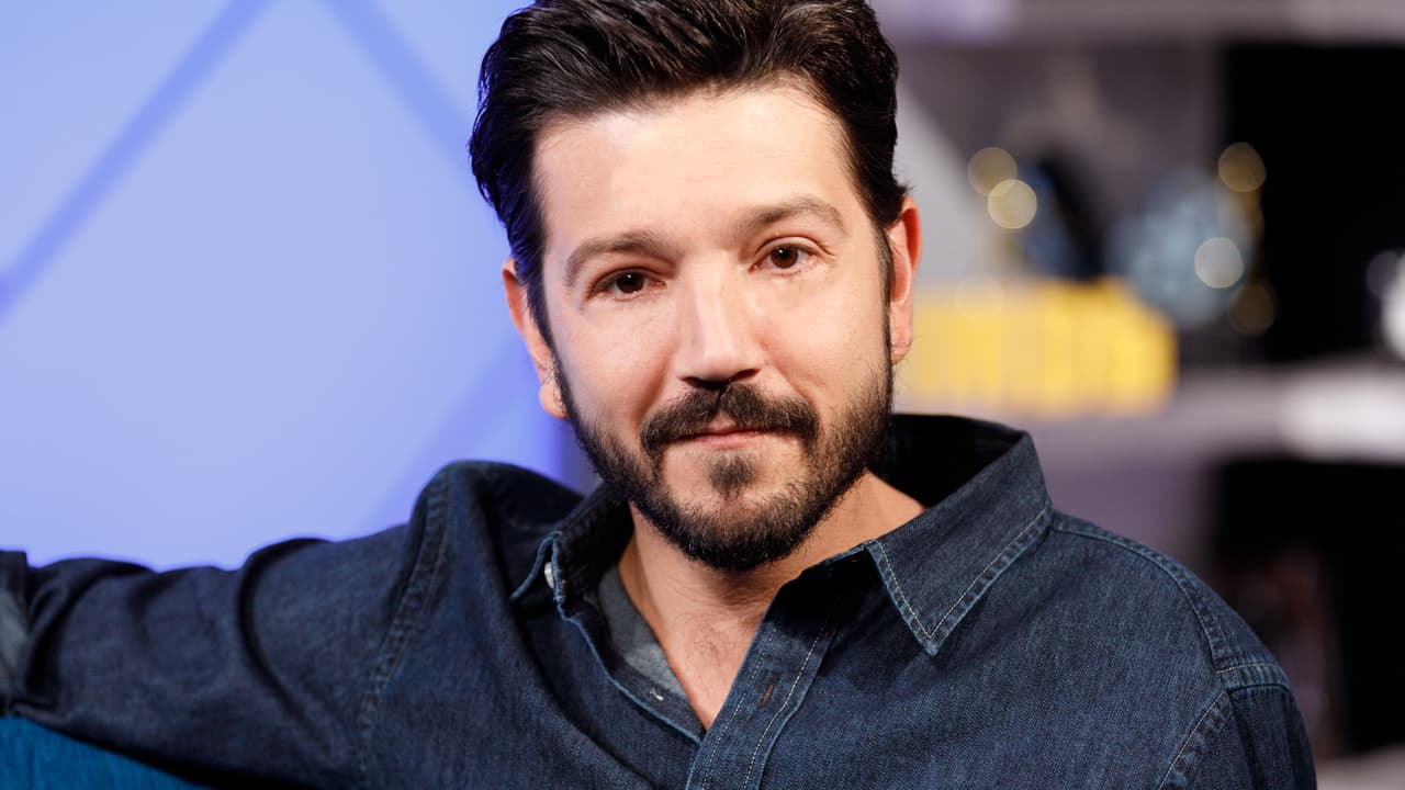 También charlamos con 
<a href="https://www.univision.com/shows/despierta-america/hay-afectos-que-valoro-mas-que-nunca-diego-luna-sabe-a-quien-invitaria-a-su-mesa-tras-vivir-la-distancia-social-video">Diego Luna</a> sobre su nuevo proyecto, y de paso nos habló de una de las enseñanzas más claras que le ha dejado esta pandemia.