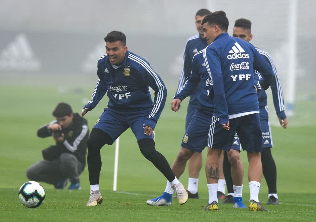 Argentina, que a nivel selección mayor no gana un título desde 1993, integra el Grupo B junto a Colombia, Paraguay y Qatar. Debutará contra los colombianos el 15 de junio en Salvador.