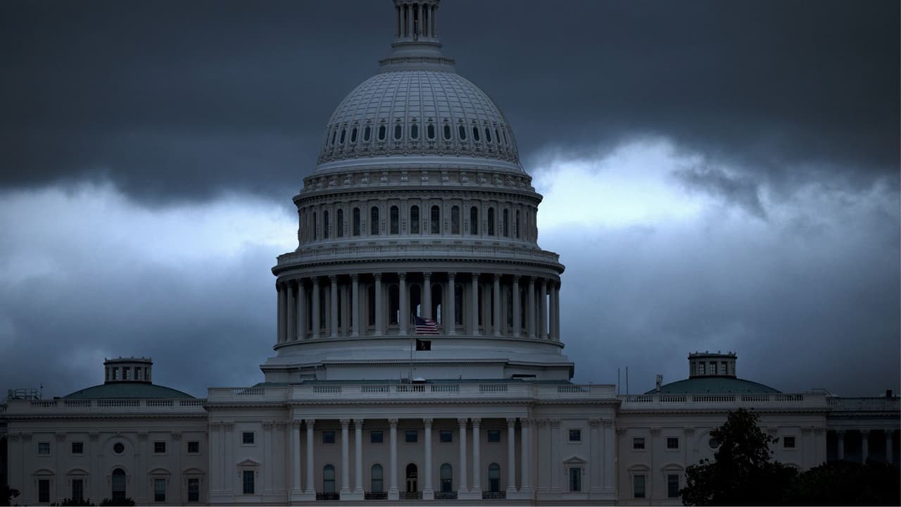 ¿Pueden los republicanos usar la 'opción nuclear' para poner fin al cierre del gobierno?