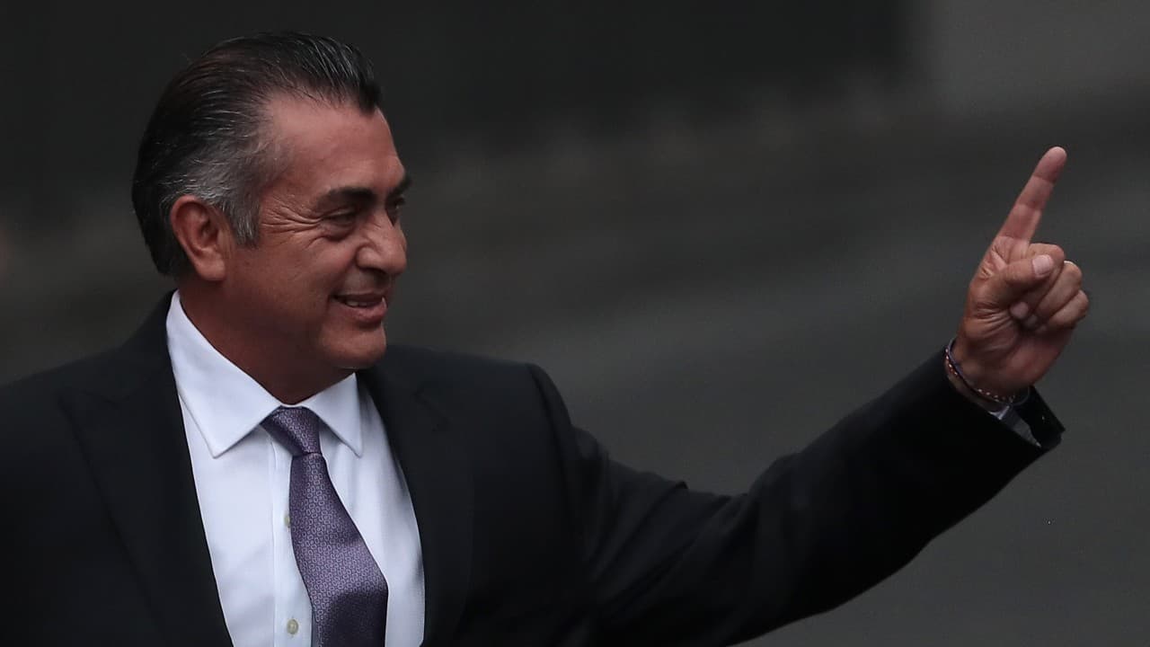 ¿Apoyas la propuesta de 'El Bronco' de "mochar manos"?