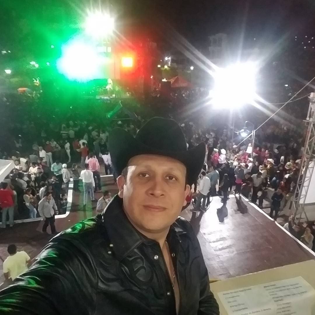 Entre sus éxitos se encuentra 'Culpable o no' y 'A mi hermano'.