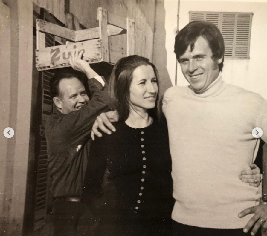 A los pocos días de haber regresado a casa, el padre del actor empeoró de salud y fue trasladado en ambulancia al hospital. En esta ocasión sí se le aplicó la prueba y desafortunadamente dio positivo. El desenlace fue fatal. 
<br>