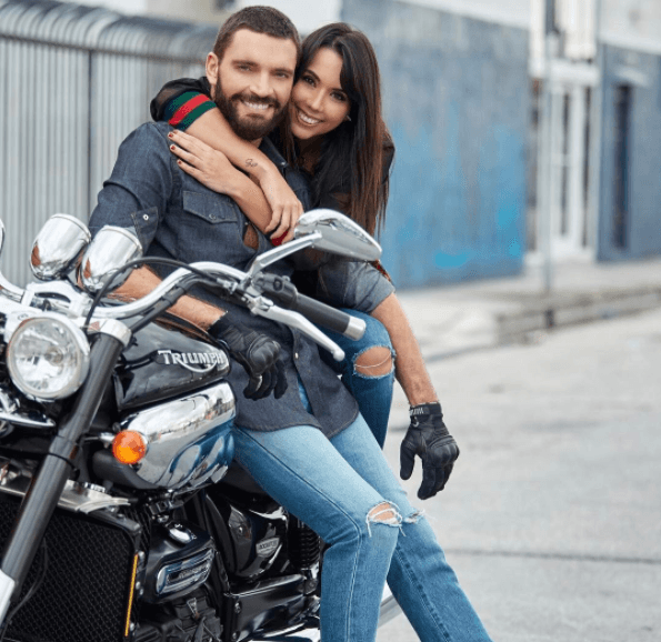 El proyecto del actor y modelo junto a su hija Nicolle es acerca de una marca enfocada en diseños de moda y accesorios, misma que ya cuenta con una tienda en línea.