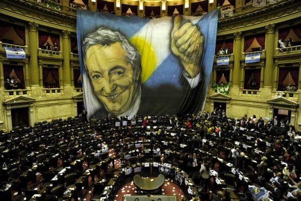 También se organizó una mesa redonda en la Casa Patria Grande, de Buenos Aires, donde embajadores de países de la región recordaron el rol de Kirchner como primer secretario general de la Unión de Naciones Suramericanas (Unasur).