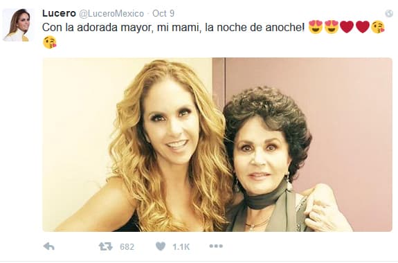 “Ella es mi mánager desde que yo le decía 'llévame a la tele' y como a las 10 años, que yo comencé mi carrera, se convirtió en mi mánager y hasta la fecha lo sigue siendo, es mi gran pilar, mi mano derecha”, reconoció la actriz en entrevista en el evento ‘Fiesta Broadway 2015’.