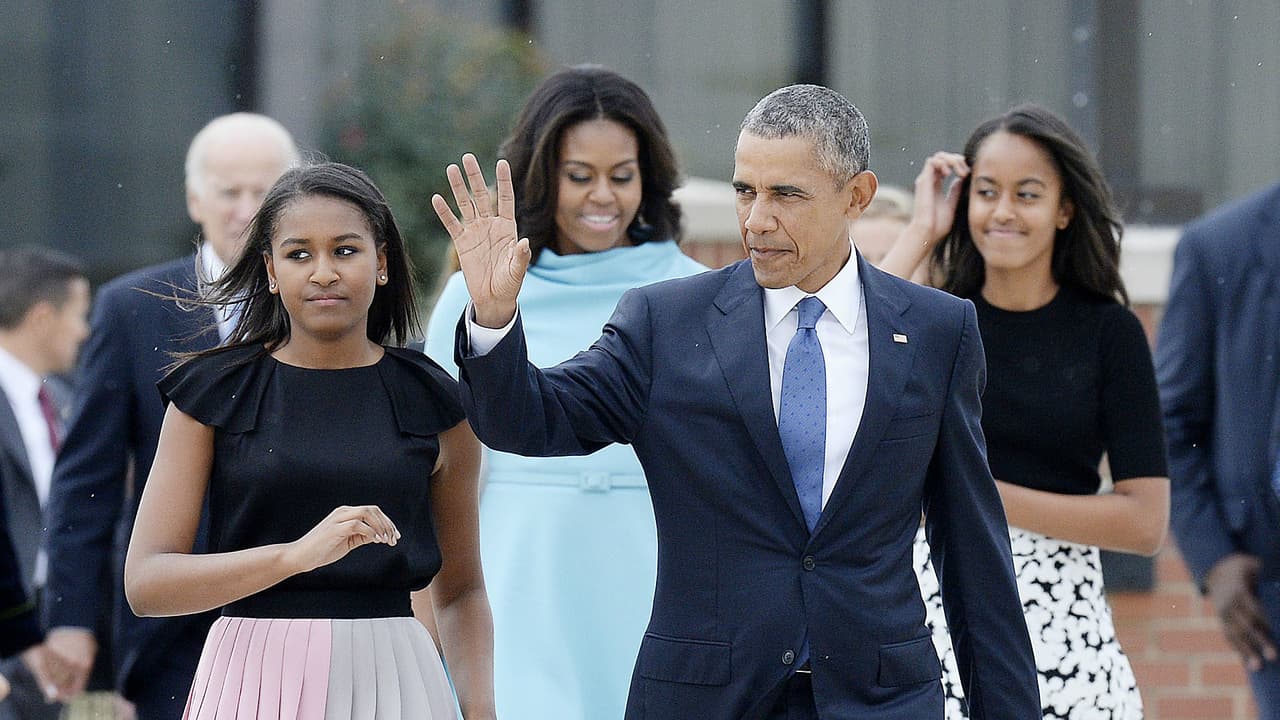 El Presidente Obama estuvo acompañado por su esposa, la Primera Dama Michelle Obama y sus hijas Malia y Sasha.